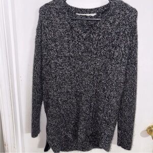 Athleta Charcoal V-Neck Sweater asymmetrical zipper on side #cabincore#cozysoft